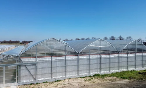 Fóliový blok se skladovou částí pro zahradnický podnik