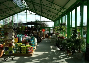 Greenhouse-based centres